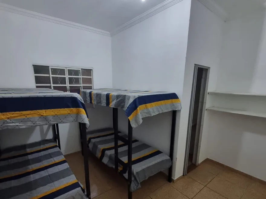 Quarto com beliches na clínica de reabilitação em Sete Lagoas - MG